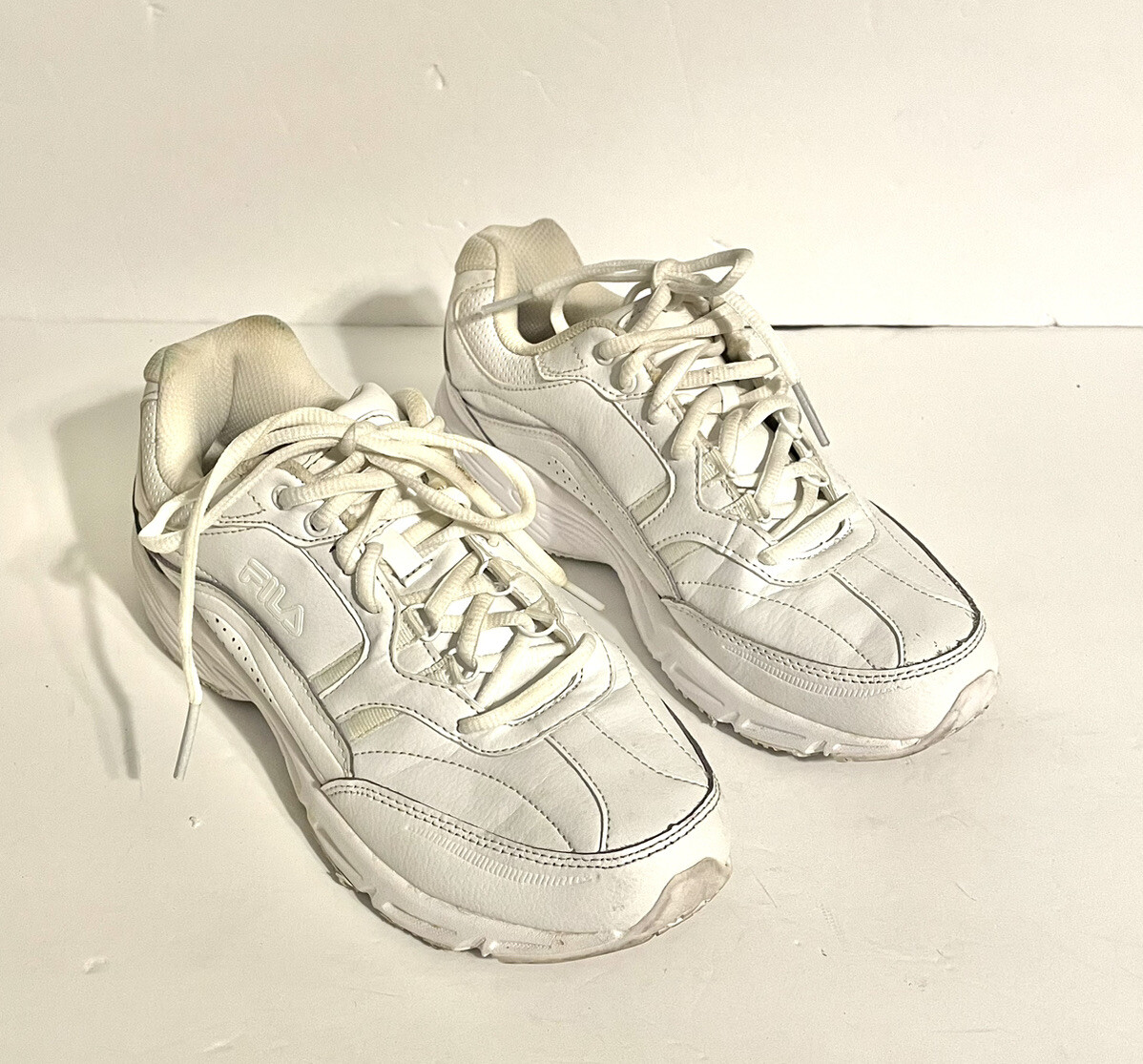 Fila Women's Size Tennis Shoes Dad Sneakers White