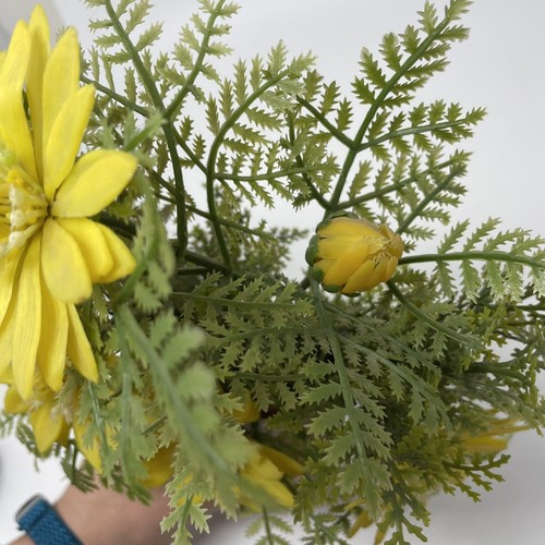 Vintage Thimble Wall Pocket Vase Faux Yellow Daisy Sewing Room Decor Rust Color - Picture 8 of 9