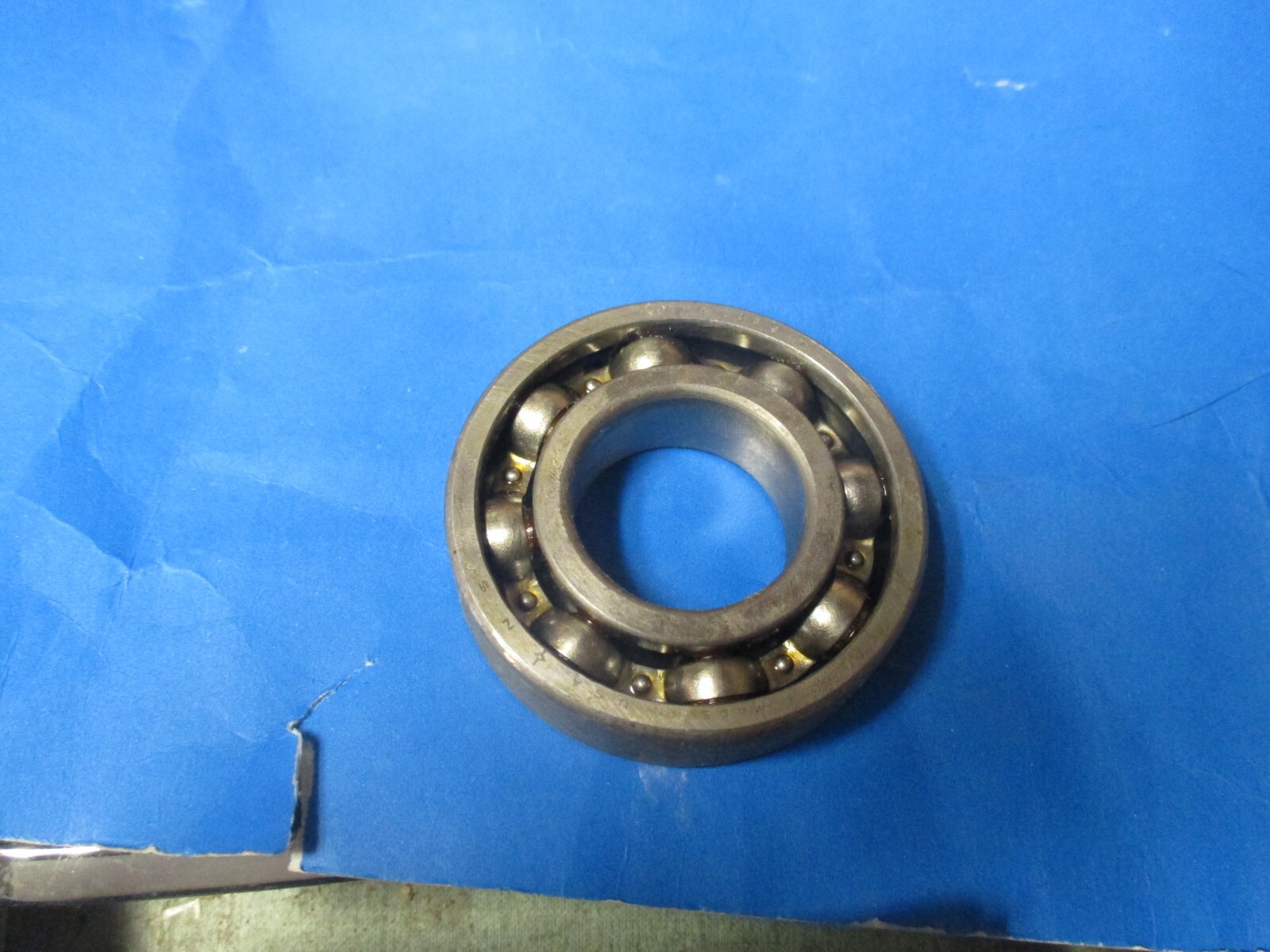 MRC 206 roller bearing,N.O.S.