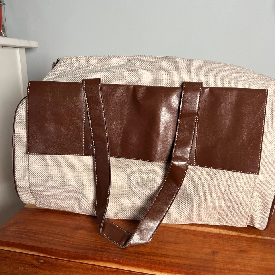 Signature Club A Cosmetic Duffle Bag Lined 20x12x10 Full Zip Beige/Brown - Image 2 of 4