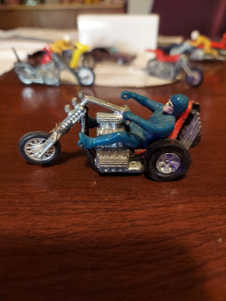 Hot Wheels RRRumblers Torque Chop, Blue Rider - Image 3 of 4