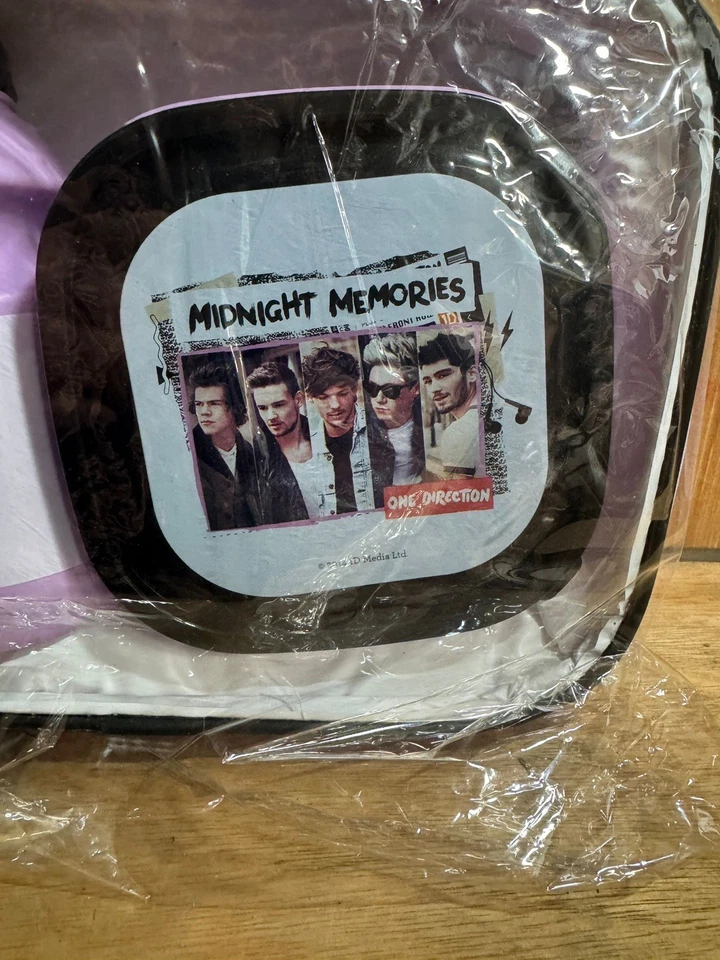 Pink One Direction Lunch Box With Water Bottle, See Through And Brand New - Image 3 of 4