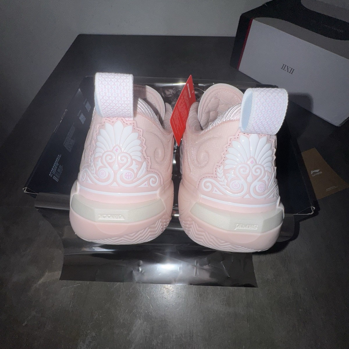 Li-Ning Way of Wade 12 Cherry Blossom ABAV085-2 Men Size 13.5 (WOW 
