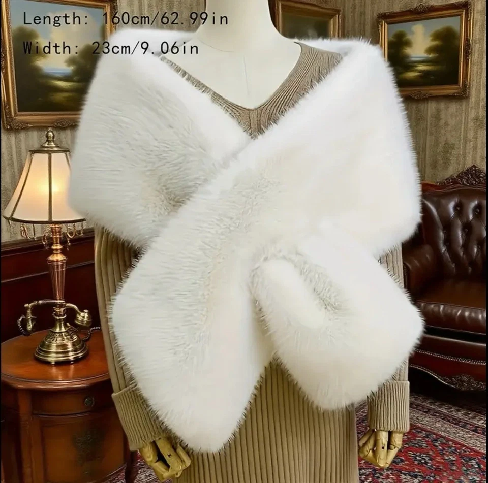 Ladies Elegant White Faux Fur Effect Wrap.Soft Luxury Coat For Weddings,parties - Image 2 of 2