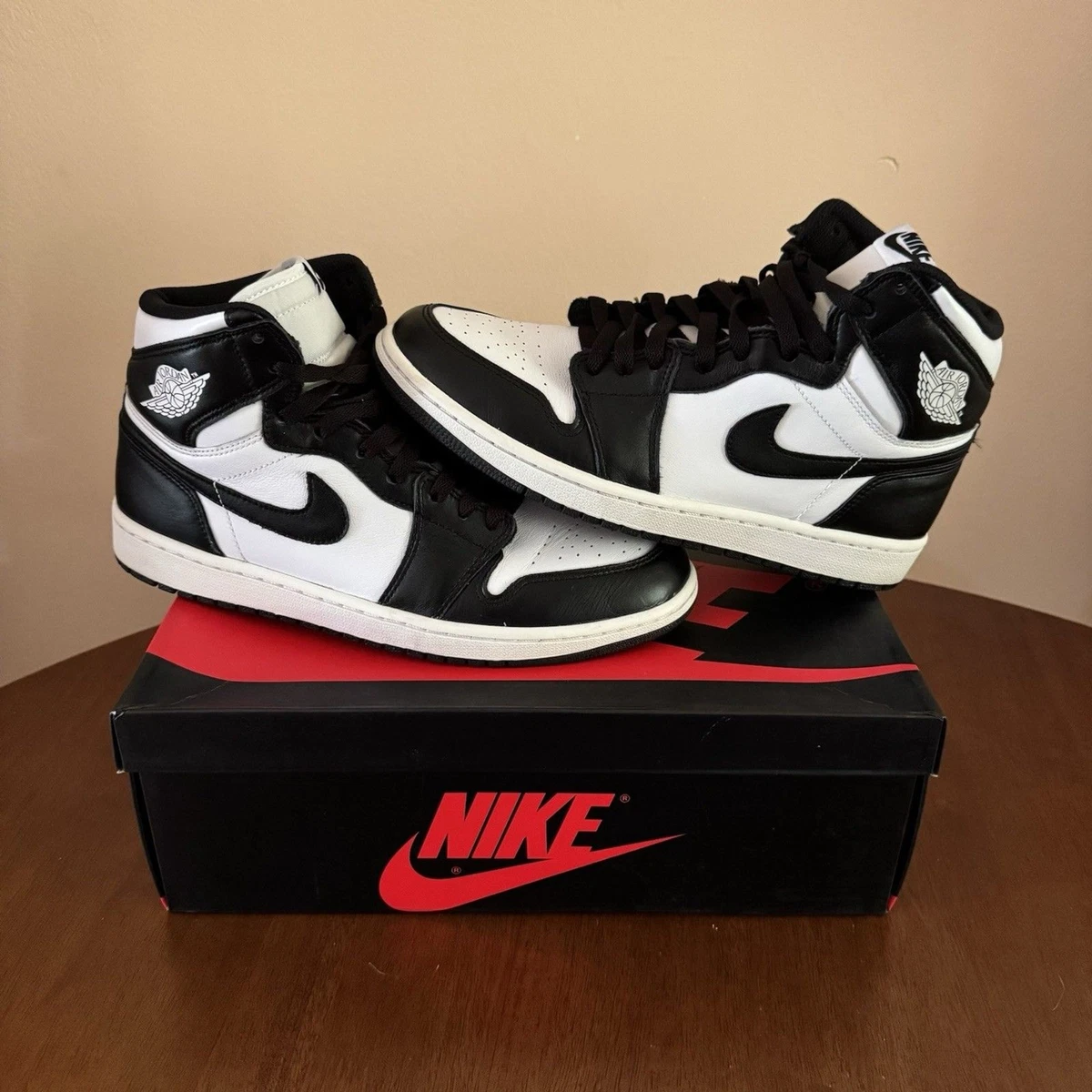 Jordan 1 Retro OG High Black White for Sale - Authenticity
