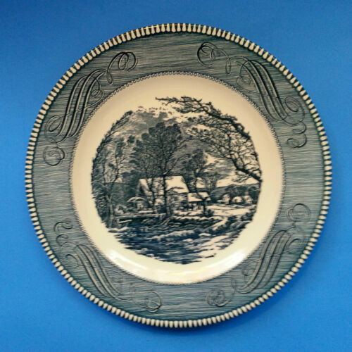 Arcopal Pois de Senteur Dinner Plates Set of 3 Vintage Arcopal Pois de Senteur Dinner Plates Set of 3 Vintage