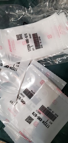 Honda, Watsier, Air cleanerCover 17224-KN5-670 - Picture 3 of 3