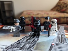 Retired (2015) LEGO Star Wars Episode 7 set 75104 Kylo Ren's Command Shuttle