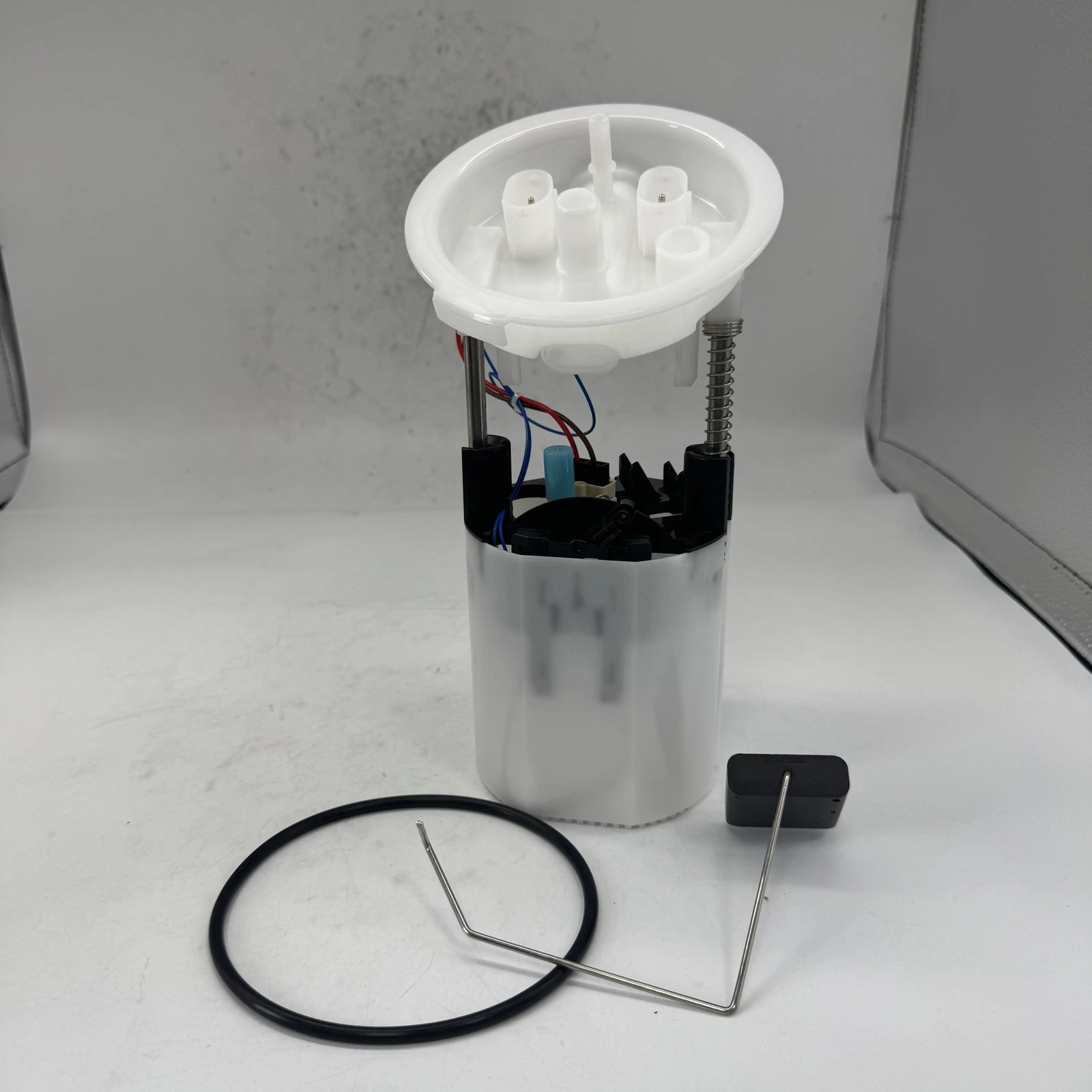 16147163298 BMW fuel pump image 2