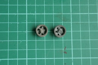 Vintage 1/32 slot racing car Cox magnesium chassis. Ford wheels