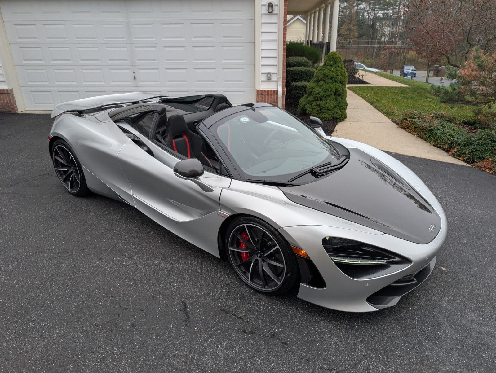 2022 McLaren 720S Performance
