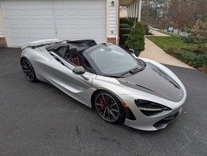 2022 McLaren 720S Performance
