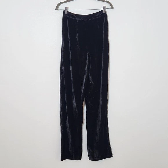 Boohoo Black Velvet Pants NWT Size 2 Tall Black Tapered Crinkle Pants - Image 4 of 4