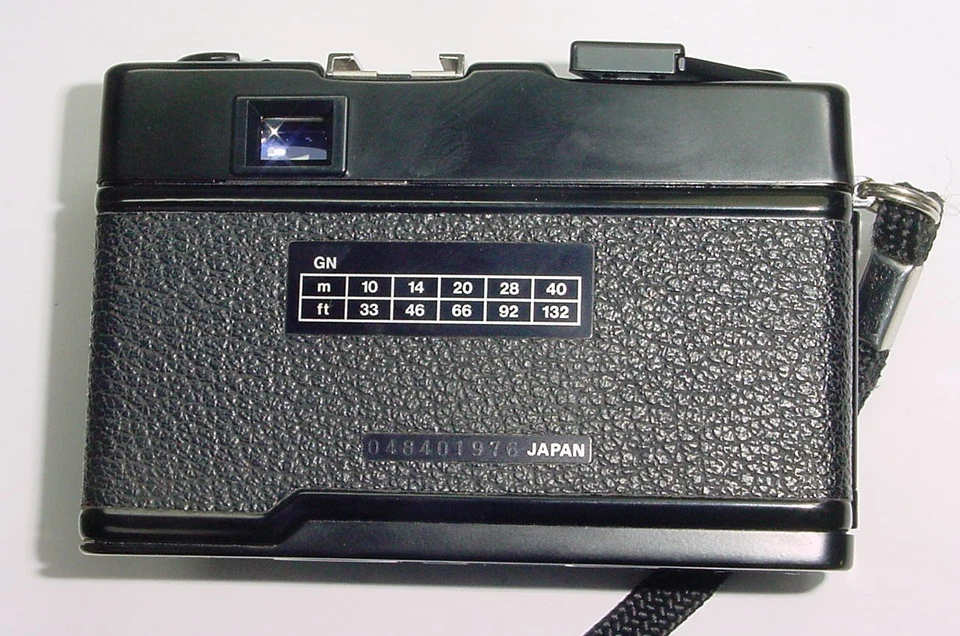 Vivitar 35EE 35mm Film Rangefinder Camera with 38mm F/2.8 Lens - Fully Working - Image 4 of 4