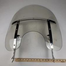 Harley OEM 18" Light Smoke Windshield Kit w/ Passing Lamp 57400113 New Open Box