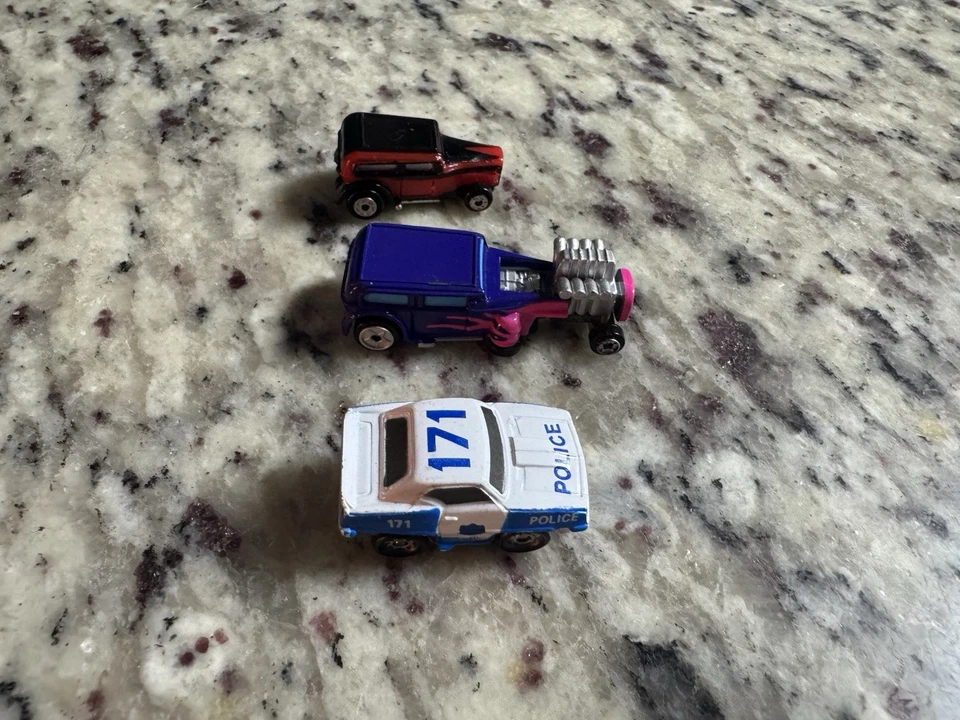 VTG Micro Machines Imposters Ford ‘32 Chopped Custom Hot Rod Police Car Lot - Image 2 of 4