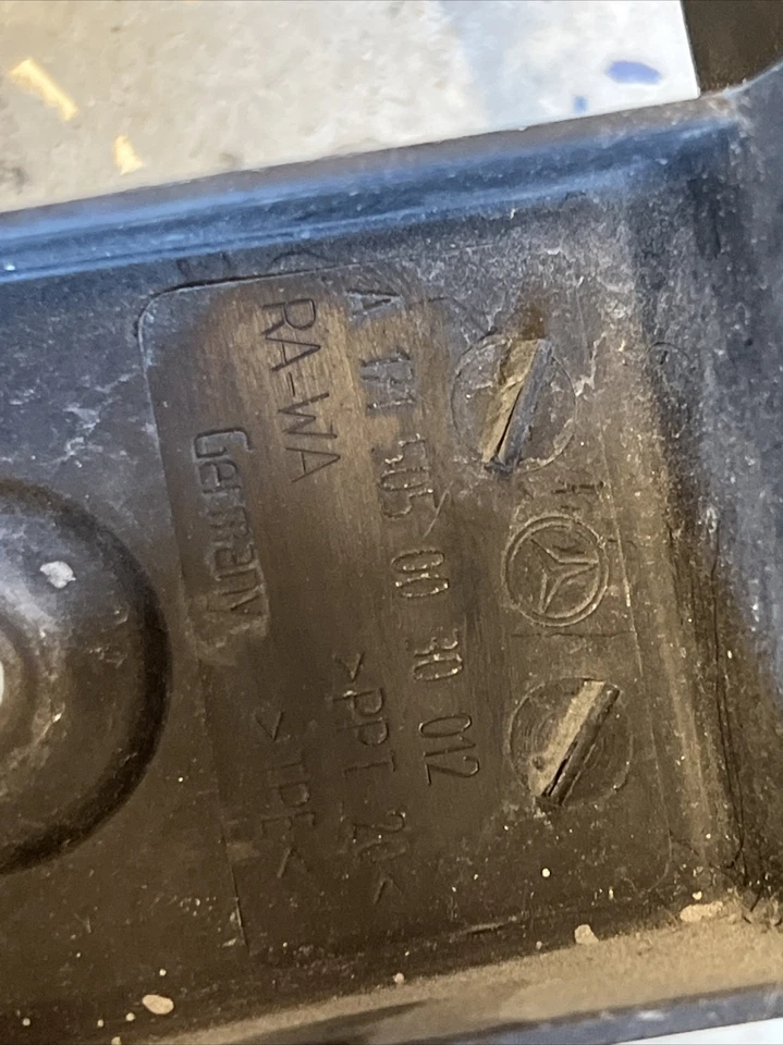 05-11 CUBIERTA DEFLECTOR AIRE RADIADOR MERCEDES BENZ SLK350 R171 1715050030 Foto 4 de 4