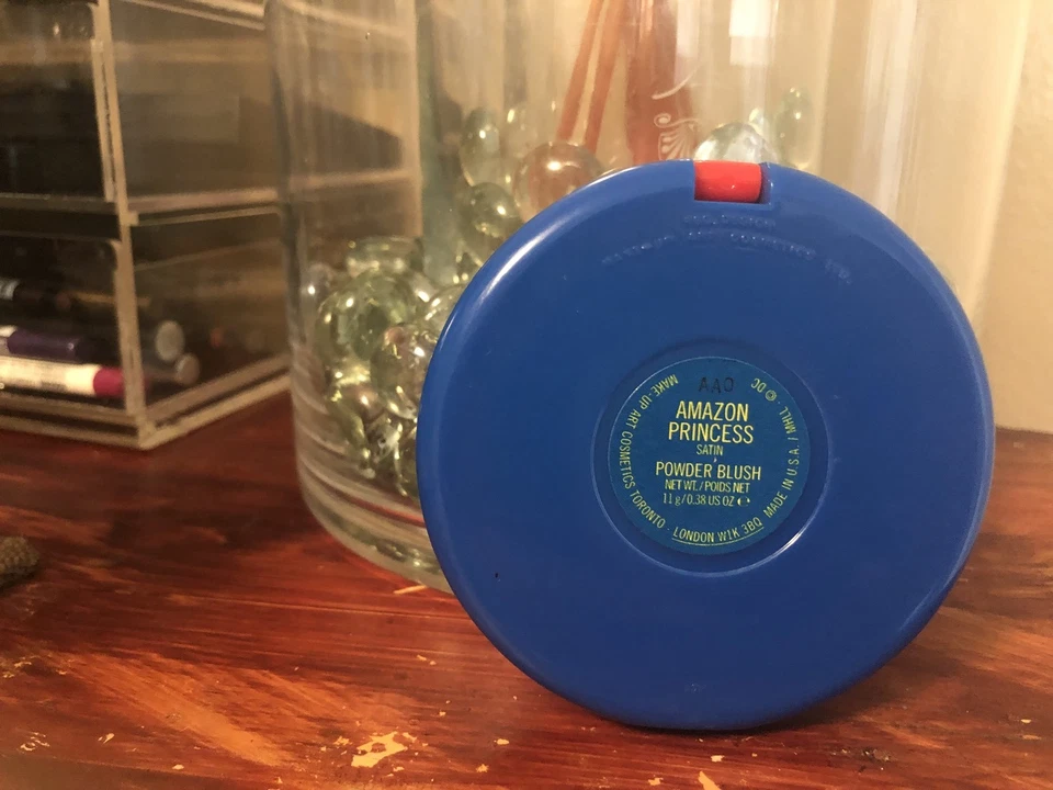 MAC Wonder Woman Powder Blush 11g Limited Edition NWOB – Mighty Aphrodite / Amaz - Image 4 of 4