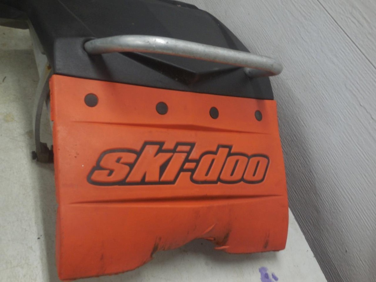 2003 Ski Doo Rev Snow Deflector Beaver Tail Assembly Bumper Snow