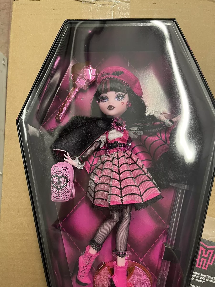 Monster High Haunt Couture Draculaura Doll - Monster High Dolls