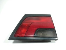 Feu arrière Peugeot 806