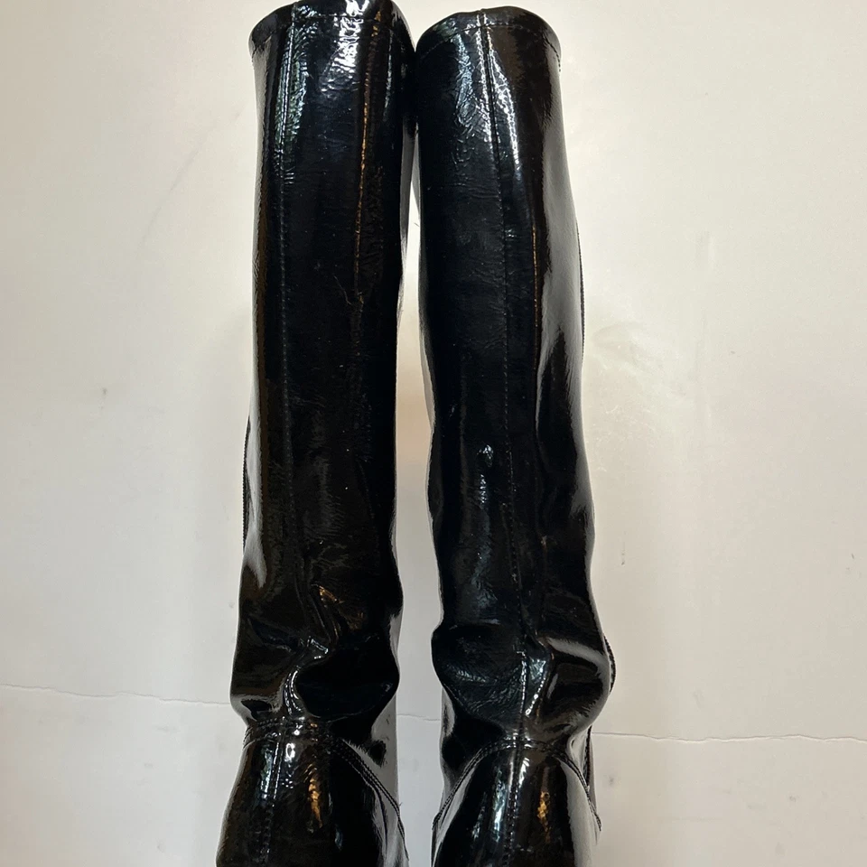 Vintage 1960s Gogo Boots Beautiful Embroidery  Sz 8 like 7-7.5 See  New Photos - Image 4 of 4