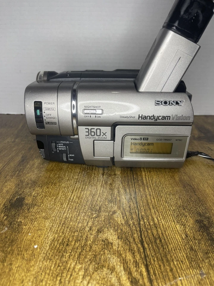 Sony Handycam CCD-TRV57 Vision Video 8 Nightshot Camcorder Tested & Working  - Image 3 of 4