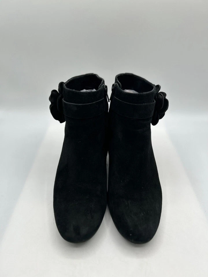 Tayryn By Taryn Rose Heather Bootie Boot Women's Sz 8 Black Ros Flower Accent - Image 2 of 4