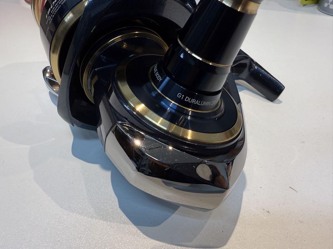 DAIWA 20 Saltiga 18000-P SPINNING REEL Gear Ratio 5.8:1 w