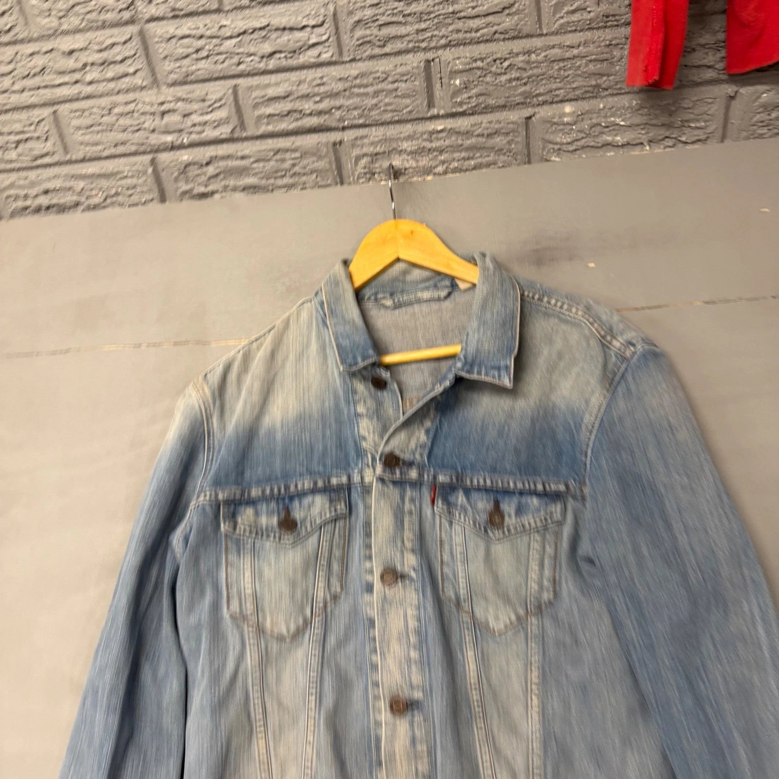 Levis Mens Vintage Denim Trucker Jacket Light Wash Blue Red Tab 4612