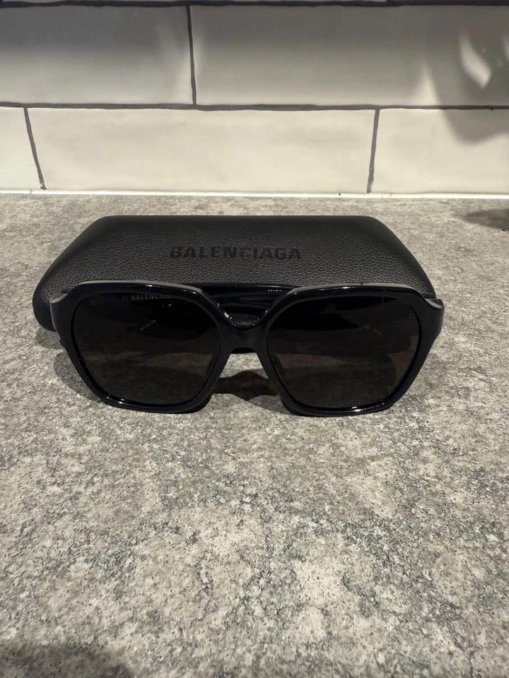Gafas de sol cuadradas grandes BALENCIAGA 58 MM unisex lentes negras Foto 2 de 4