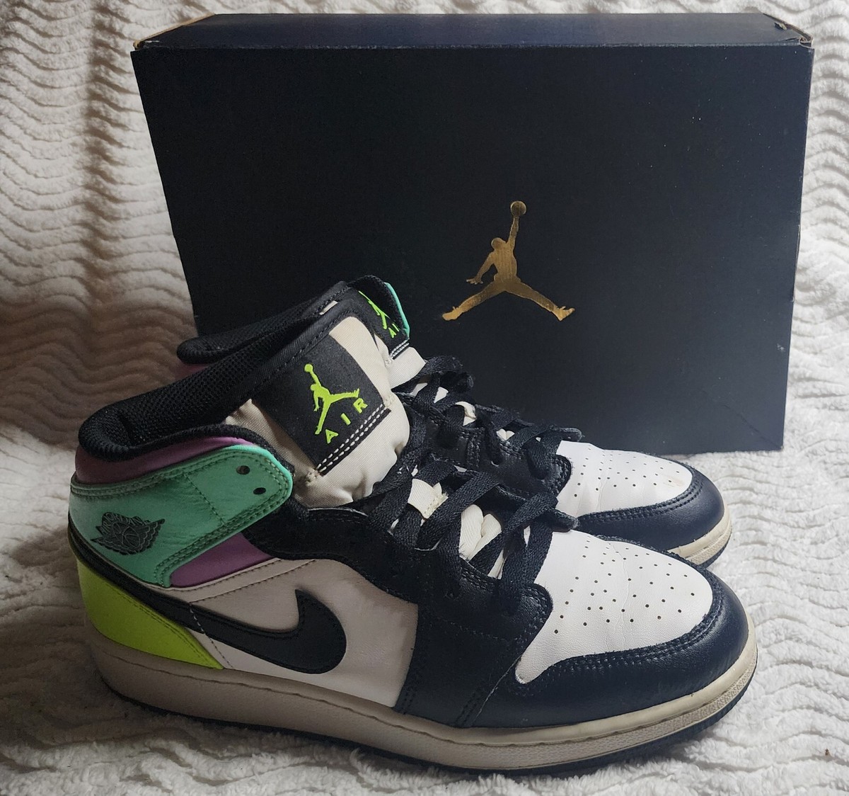 Very Nice NIKE Air Jordan MidGS Pastel Volt Green Glow Black
