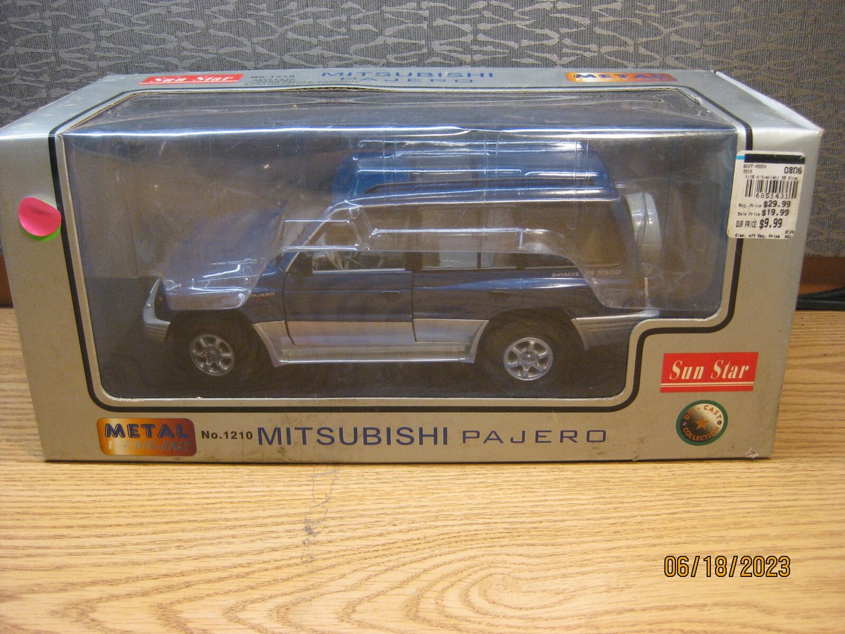 ミニカー 1/18 Sun Star 1998 MITSUBISHI PAJERO 1/18 Sunstar 1998 MITSUBISHI PAJERO LWB Long Wheel Base 3.5