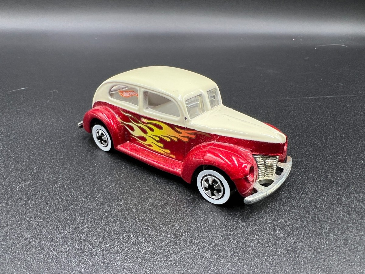 Hot Wheels 40 Ford Red/White Elvis Blue Hawaii/Jailhouse