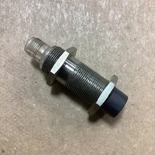 Balluff BES0070 Inductive Sensor 10-30 VDC BES M18MG-PSC16F-S04K F34