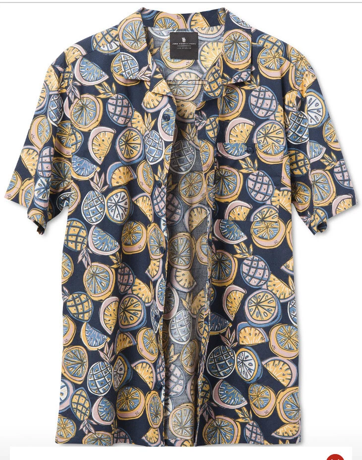 Camisa de acampamento masculina estampada manga curta Junk Food Maxim cor: azul aberto tamanho: P - Imagem 3 de 3