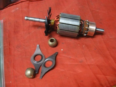 Singer 223 227M Sewing Machine  Motor Armature Vintage RFJ12-8