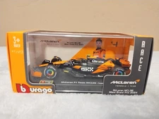 F1 Burago FORMULA 1 McLaren Diecast Race Car 1:43 LANDO NORRIS #4