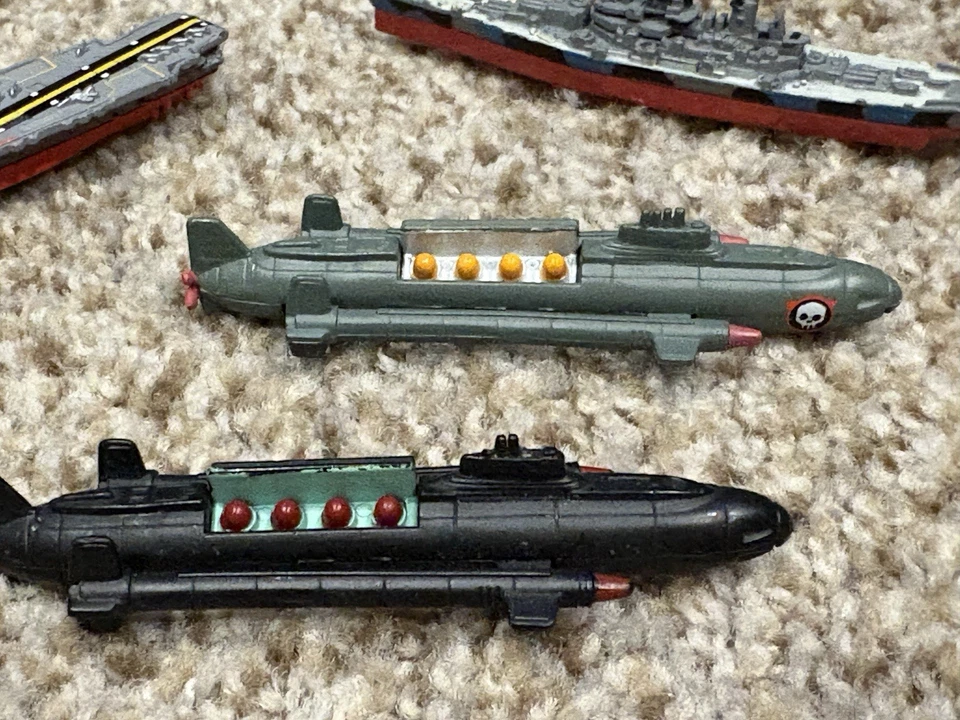 5 Micro Machines Military Submarines, Patrol Boat, Aircraft Carrier, Battleship - Image 4 of 4