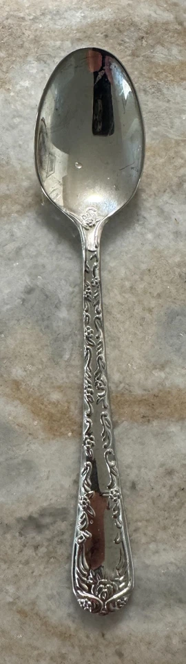 Placa de plata rosa encantada de International Silver Wm. Juego de 54 piezas Rogers & Son Foto 2 de 4