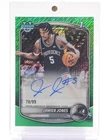 JAMIER JONES 2025-26 BOWMAN CHROME U 1ST GREEN SHIMMER REFRACTOR AUTO /99 Q5677