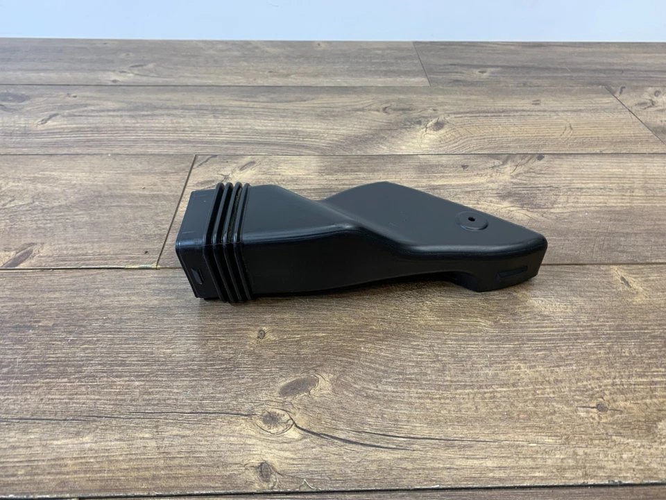 2017-2020 Jaguar XF XE Front Left Air Intake Duct Tube Pipe HK83-9A675-BB OEM - Image 3 of 4