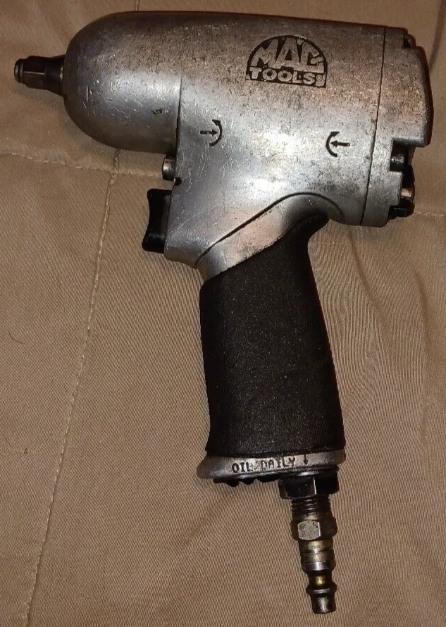 Wrench gun outlet