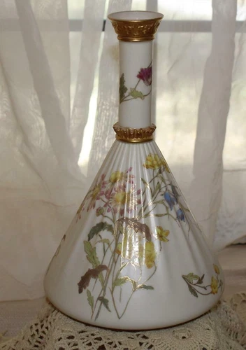 C 1884 Royal Worcester  Long Necked Floral Swirl Flared Bottom #1053 Vase