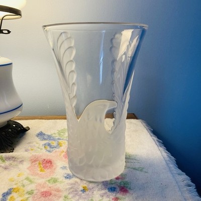 Eagle in Flight Frosted Vase Crystal Cathedral Ministries 50th Anniversary 2005