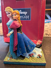 Enesco Disney Showcase Collection Frozen Sisters Forever Elsa & Anna Figurine