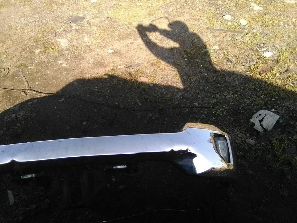 Parachoques delantero cromado estilo clásico para camioneta Chevrolet Silverado 1500 16-19  Foto 2 de 4