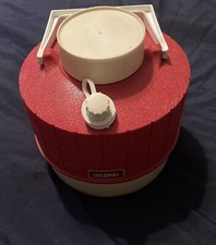 Vintage 1970s Thermos Picnic Water Jug Red & White Plastic 1 Gallon Made In USA