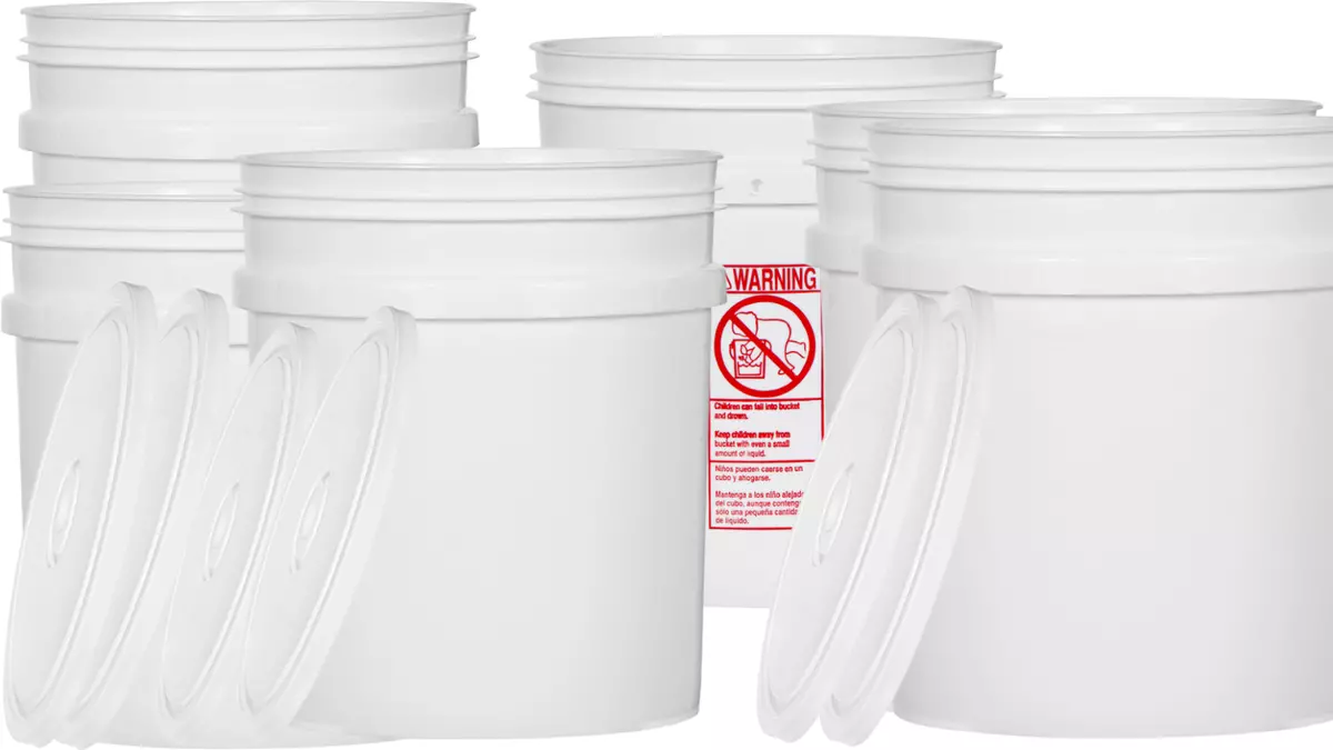 4 Gallon HDPE Plastic Bucket easy snap on Lid Made in USA Pack