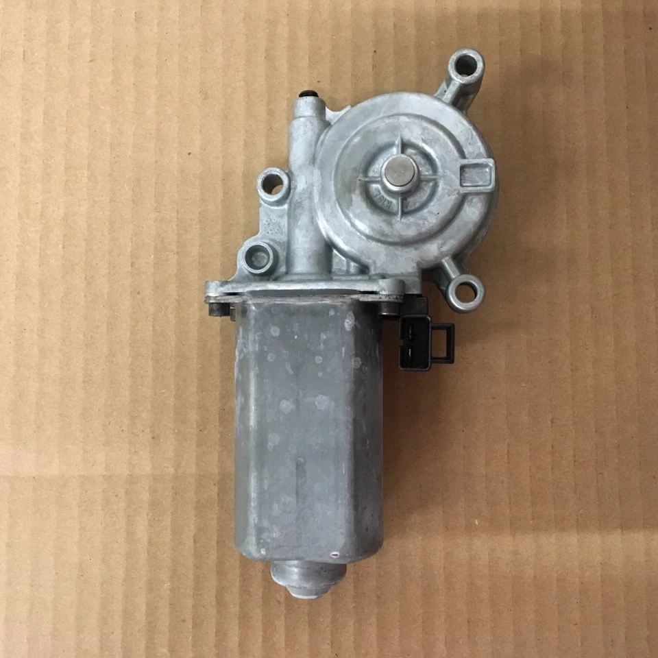 NOS GM Delco 84 85 86 87 88 89 90 91 92 93 94 95 96 Corvette Power Window Motor - Image 2 of 4